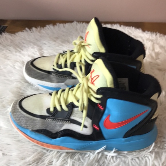 Nike Kids Kylie Infinity SE - Picture 4 of 12